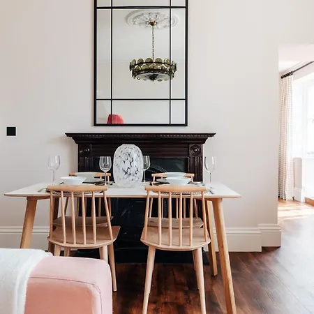 Redland - 3 * Bristol