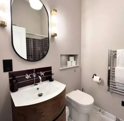 Redland - 3 * Bristol