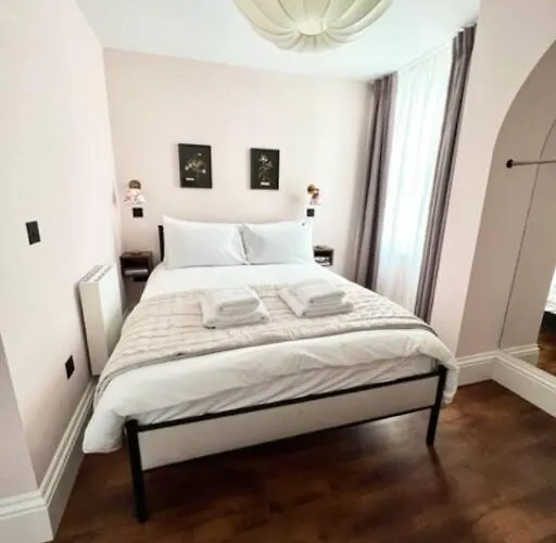 Redland - 3 Apartman *