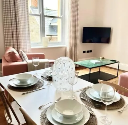 Redland - 3 Apartman *