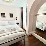 Redland - 3 *