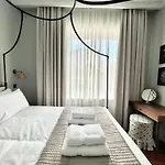 Redland - 3 * Bristol