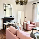 Redland - 3 Apartment