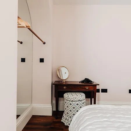 Redland - 3