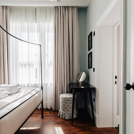 Redland - 3 Апартаменти Бристоль