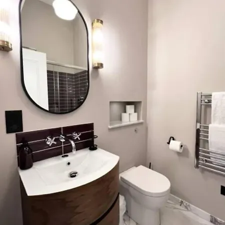 Redland - 3 * Bristol