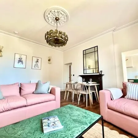 Apartman Redland - 3 *