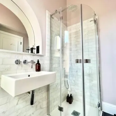 Apartment Redland - 3 *